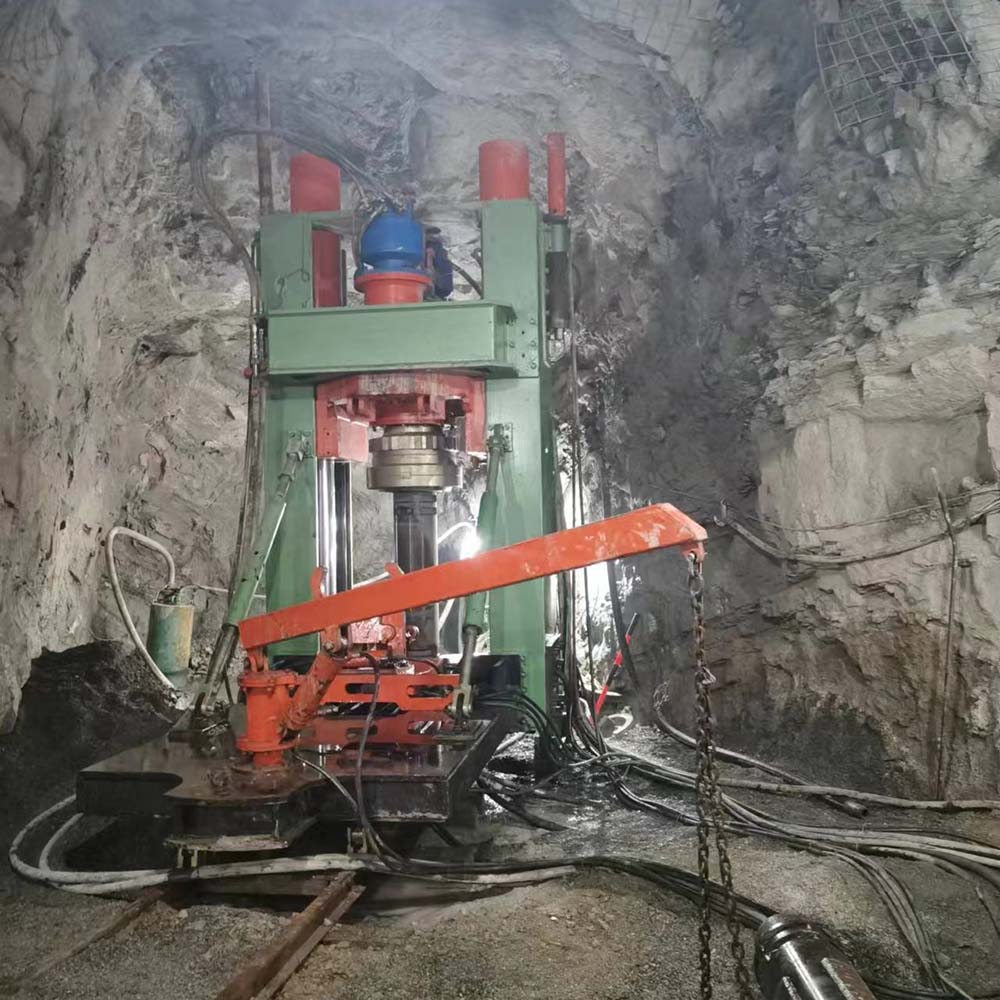 反井鉆機(jī)施工